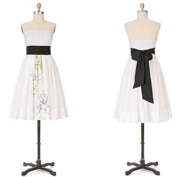 Anthropologie Dresses & Skirts - Vintage Anthropologie black white floral dress 6